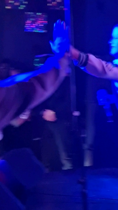 Миниатюра видео