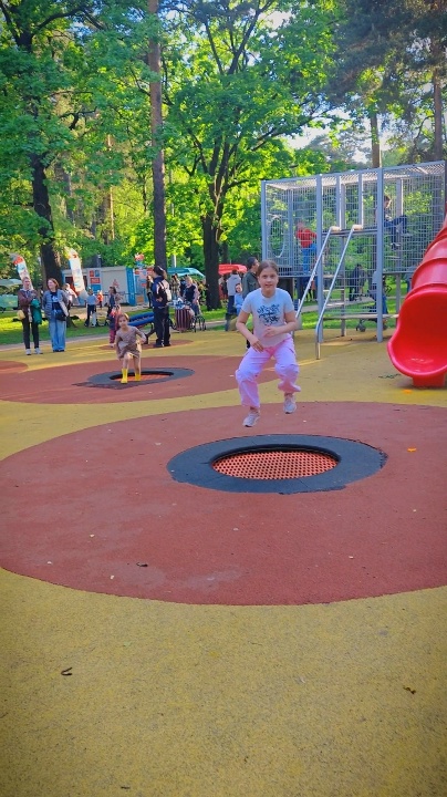 Миниатюра видео