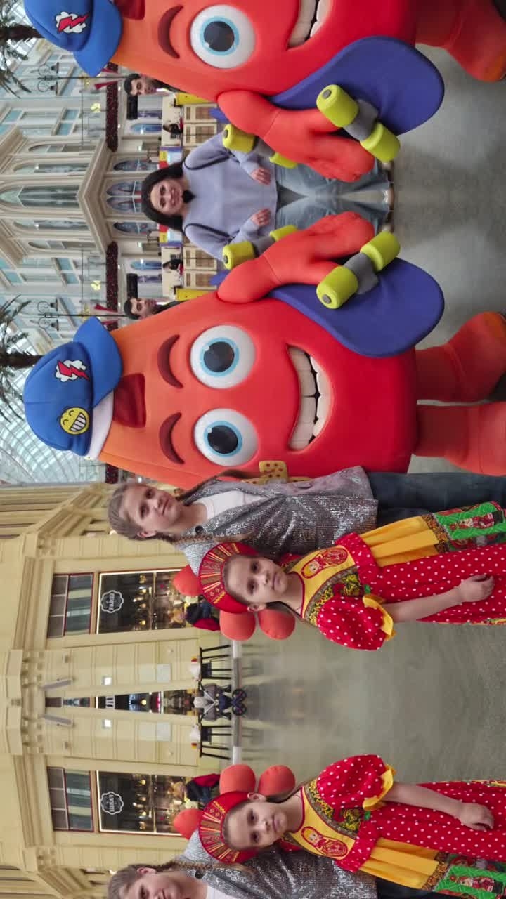 Миниатюра видео