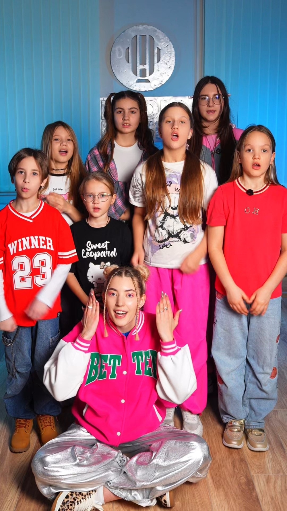 Миниатюра видео