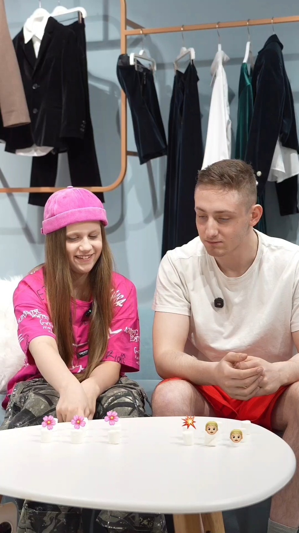 Миниатюра видео