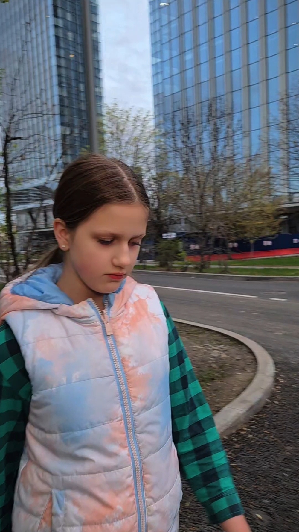 Миниатюра видео