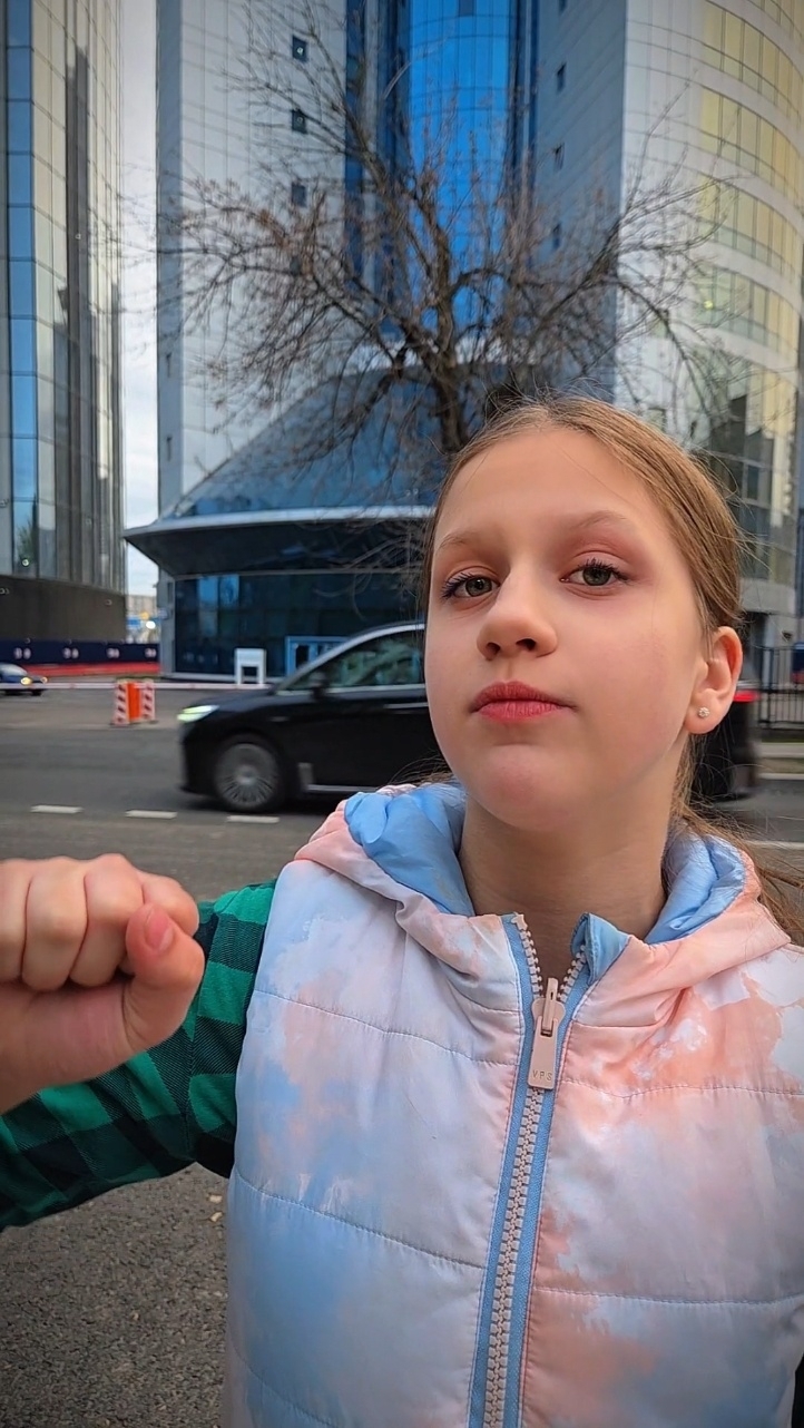 Миниатюра видео